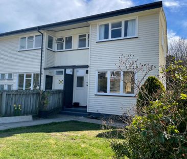 Tidy Unit Close to Town - Photo 3