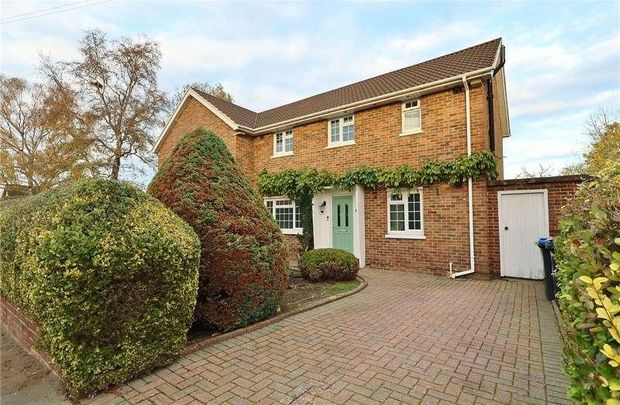 Kent Road, Woking, Surrey, GU22 - Photo 1