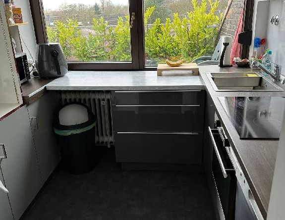 2 – 3 Zimmer Dachgeschosswohnung mit großer Sonnenterrasse - Foto 1