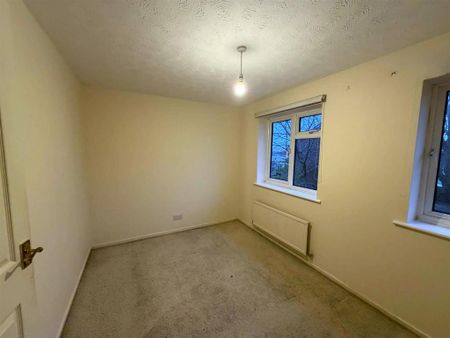 2 bedroom semi-detached house to rent - Photo 3