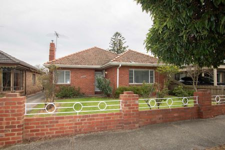 254 Arthur Street, Fairfield, VIC 3078 - Photo 4