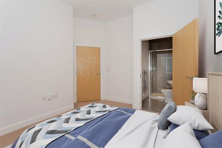 Knoll Road, Camberley, GU15 - Photo 3