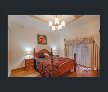 Spacious 5-Bedroom Home in Reservoir - Photo 1