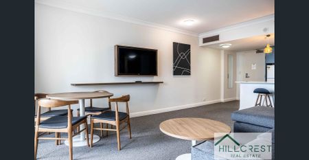 ONE BEDROOM APARTMENT IN ULTRA-CONVENIENT LOCATION - Photo 2