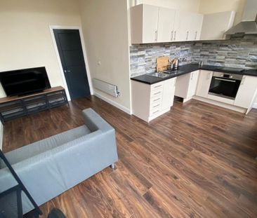 High Street - Photo 1