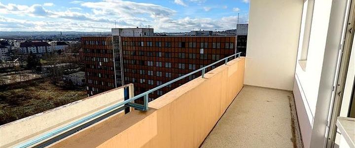 Traumhafte Aussicht vom Sonnenbalkon! Frisch saniert! - Foto 1