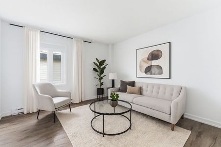 For Lease - 261 Longueuil Street Unit# 202, Champlain, Ontario - Photo 2