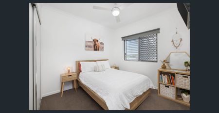 Modern 2-Bedroom Apartment in Great Location - Photo 5