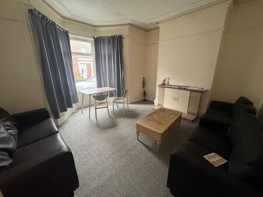 4 bedroom house to rent - Photo 1