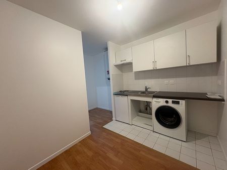 Appartement T1 Paris 18 à louer - Photo 5