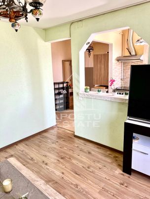 Apartament cu 2 camere de inchiriat, mansarda, zona Lipovei, Timisoara - Fotografie 1