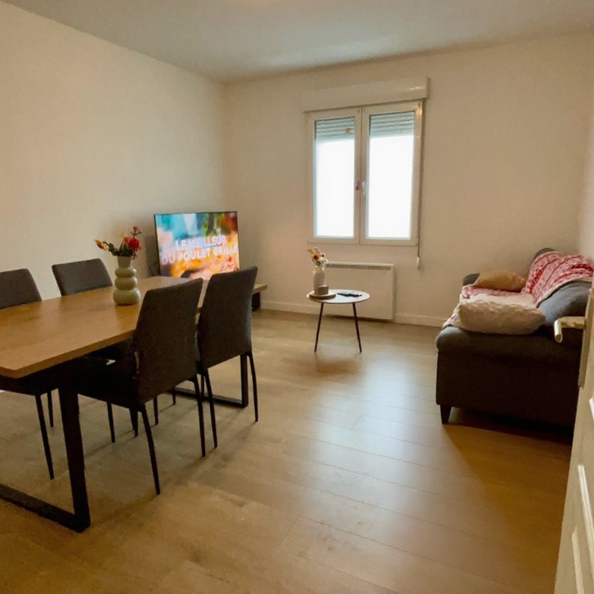 Location Appartement 3 pièces 54m² HAZEBROUCK 59190 - Photo 1