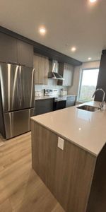 ✨ 3 ½ moderne, dernier étage, très lumineux – Wi-Fi & stationnement intérieur inclus ! - Photo 3