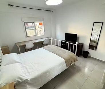 Calle Juan XXIII, Manises, Valencian Community 46940 - Foto 6