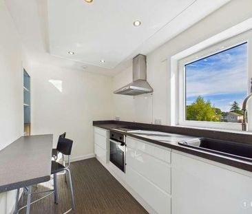 Mortonhall Park Place, Mortonhall, Edinburgh, EH17 - Photo 1