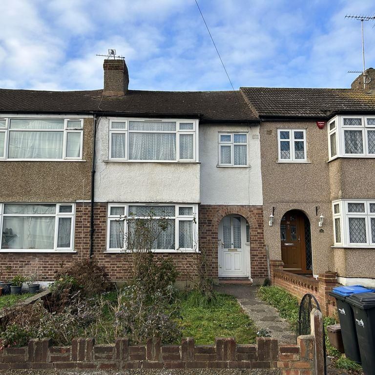 Tysoe Avenue, Enfield EN3, London - Photo 2