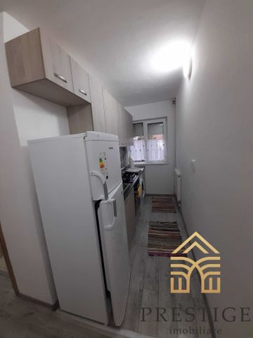 Apartament cu 3 camere de inchiriat zona Olosig – Oradea - Fotografie 3