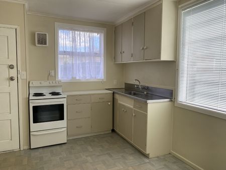 Cosy 2 Bedroom Home in Clouston Park - Photo 2
