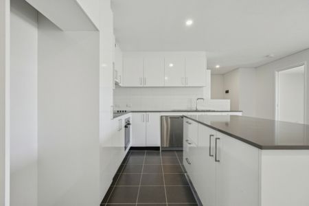 Conveniently Located - Photo 4