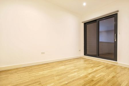 2 Bed Flat, Colne House, E1 - Photo 3