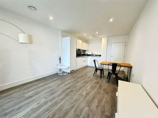 High Street, Staines-upon-Thames, Surrey, TW18 4EY - Photo 1