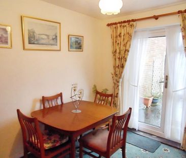 2 bedroom Bungalow To Let - Photo 2