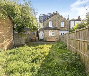 Egham Hill, Egham, Surrey, TW20 0BG - Photo 1