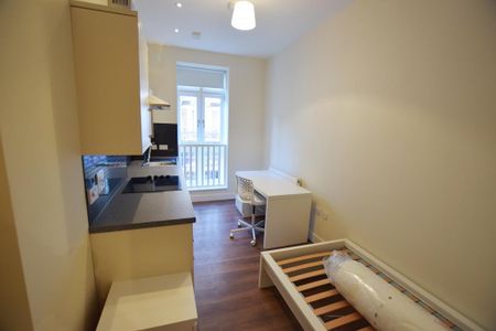 Studio to rent - Photo 2