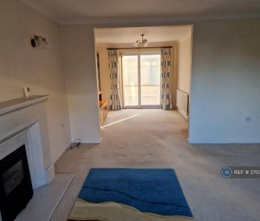 4 bedroom detached house to rent - Photo 6