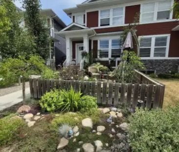 CURB APPEAL, NEW DEVELOPED LEGAL BASEMENT SUITE! NEW APPLIANCES | 7... - Photo 1