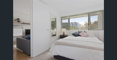 Prime Claremont One-Bedroom - Photo 4