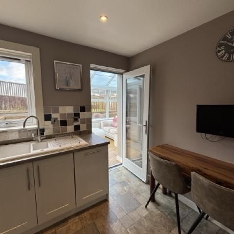 3 bedroom detached house to rent - Photo 1