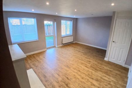 Kings Hedges - Photo 3