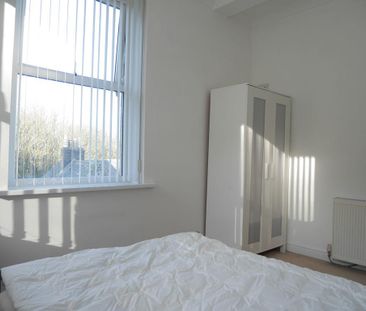 3 bedroom apartment to rent - Photo 5