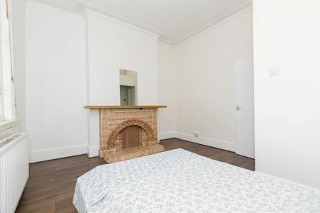 1 Bed Flat, High Road, N15 - Photo 3