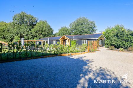 3 bedroom detached bungalow to rent - Photo 5
