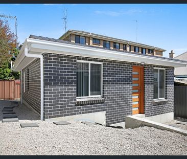 Modern Coastal Living - Walk to Beach & Transport! - Photo 6