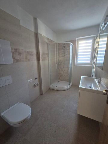 Pronájem bytu 1+kk ve Stochově, 39 m - Фото 5