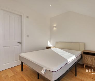 1 bedroom in a house share to rent - Photo 2