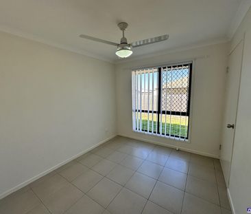 Spacious 4-Bedroom Home on Fully Fenced 856m² Block - Photo 3