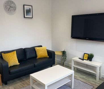 4 bedroom house to rent - Photo 3