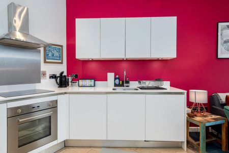 Sky Apartments, Homerton Road, London E9 5FA, UK, London - Photo 4