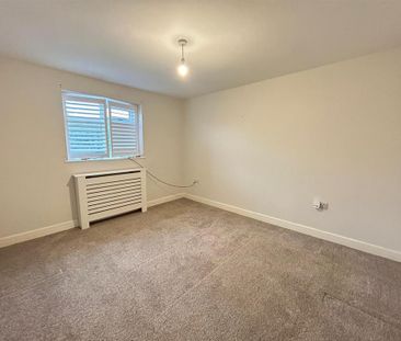 2 bedroom detached bungalow to rent - Photo 4