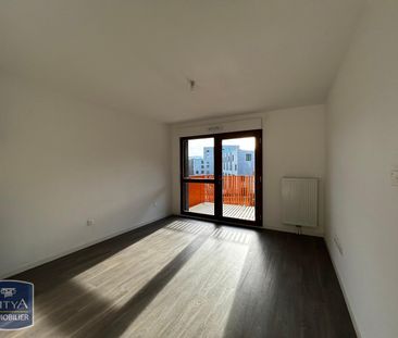 Location Appartement 2 pièces 47m² LILLE 59000 - Photo 2