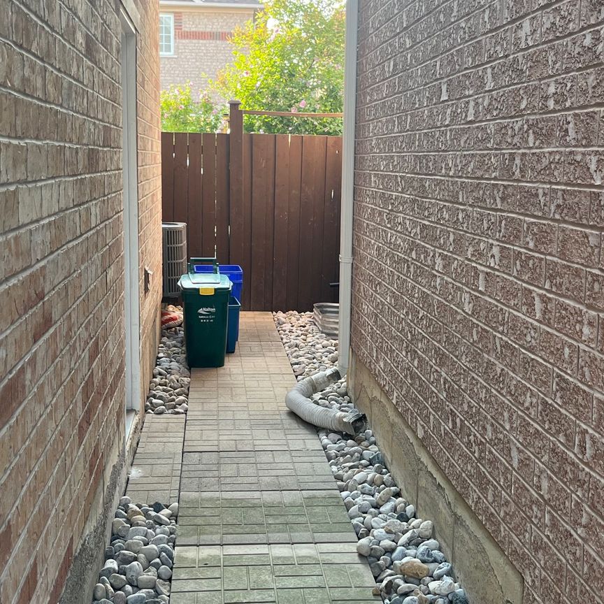 For Lease - 1105 Field Drive Unit# Lower, Milton, Ontario - Photo 1