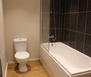Queen Street, Morley, Leeds, LS27 - Photo 4