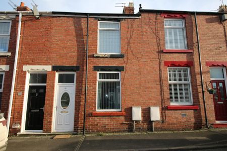 2 bedroom terraced house to rent - Photo 4