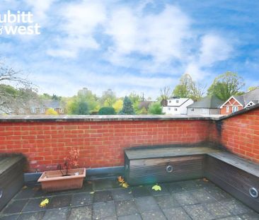 4 bedroom terraced house to rent - Photo 2