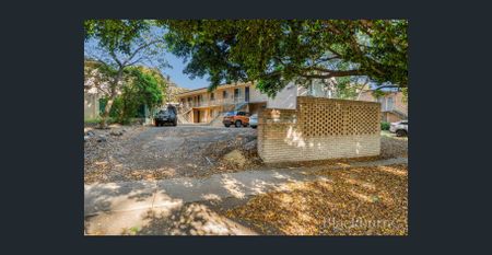 Living in Prime Daglish Location - Photo 5