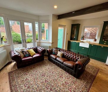 3 bedroom semi-detached house to rent - Photo 2